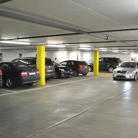 The Tailors' Budapeşte